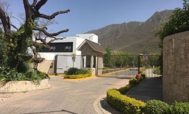 CASA EN VENTA  SUR DE MONTERREY N.L