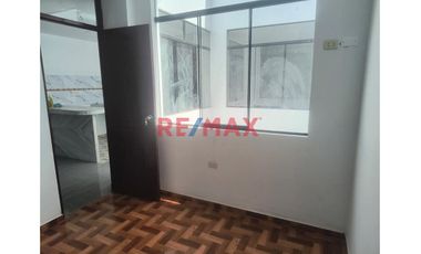 🌟 ¡Descubre tu futuro hogar en el encanto de Moche, Trujillo! 🌟

✨ ¡Estreno! Moderna casa de campo de 3 pisos, esperando por ti y tu familia. ✨

-