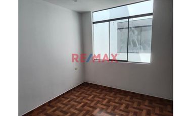 🌟 ¡Descubre tu futuro hogar en el encanto de Moche, Trujillo! 🌟

✨ ¡Estreno! Moderna casa de campo de 3 pisos, esperando por ti y tu familia. ✨

-