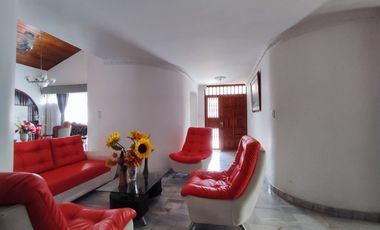 casa en venta en quinta oriental. Cod V30034