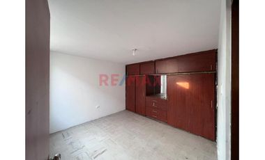 Alquiler De Departamento En La Av. José María Eguren