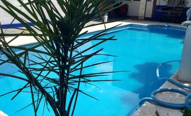 Venta de casa 7 ambientes Casanova