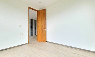 Rumah Mewah dekat Kampus ITB & Gedung Sate Bandung di Cigadung Dago Cash 3,1 M-an