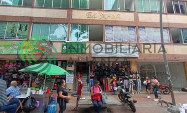 oficina en arriendo en centro. Cod A8511