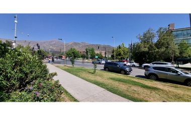 EXCELENTE LOCAL EN ARRIENDO EN SAN CARLOS DE APOQUINDO