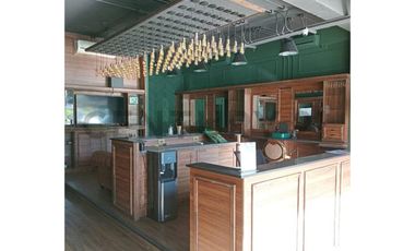 EXCELENTE LOCAL EN ARRIENDO EN SAN CARLOS DE APOQUINDO