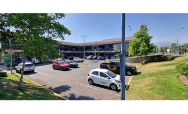 EXCELENTE LOCAL EN ARRIENDO EN SAN CARLOS DE APOQUINDO