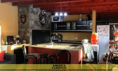 CASA QUINTA CON PILETA, FRANCISCO ALVAREZ