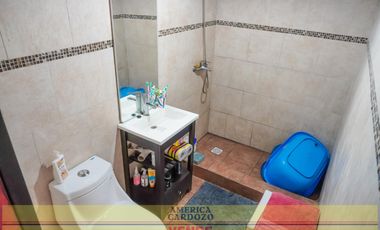 CASA QUINTA CON PILETA, FRANCISCO ALVAREZ