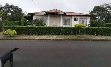 Venta de Casa Urbanizacion Jardines del Rio