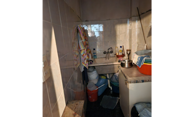 MONTGOLFIER 4660 entre Da Vinci y Del Tejar