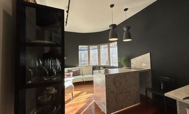 Casa en Venta en Edificio completo de 3 pisos. 6 departamentos y local comercial. Santo Domingo/Miraflores. Metro Bellas Artes