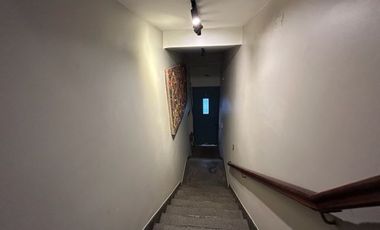 Casa en Venta en Edificio completo de 3 pisos. 6 departamentos y local comercial. Santo Domingo/Miraflores. Metro Bellas Artes