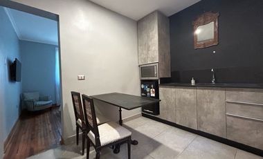 Casa en Venta en Edificio completo de 3 pisos. 6 departamentos y local comercial. Santo Domingo/Miraflores. Metro Bellas Artes