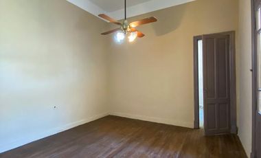 Casa en Venta en Remedios de Escalada Oeste