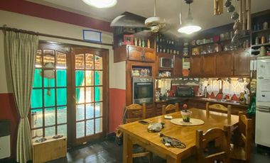 Casa en Venta en Remedios de Escalada Oeste