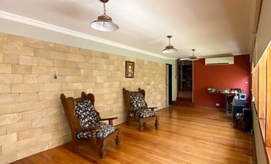 Casa en Venta en Remedios de Escalada Oeste