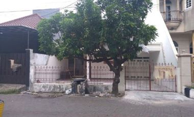 Rumah di Wisma Permai Tengah, Strategis