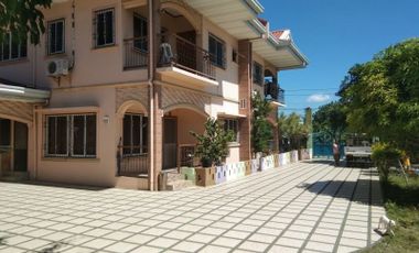 HOUSE AND LOT WITH SWIMMING POOL FOR SALE!!!