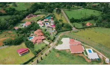 VENDO TERRENO CAMPESTRE CERCA A LA CHORRERA