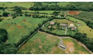 VENDO TERRENO CAMPESTRE CERCA A LA CHORRERA