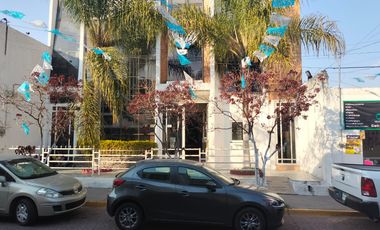 Venta de Edificio de 2 niveles en el Centro de Tlajomulco de Zúñiga, Jalisco