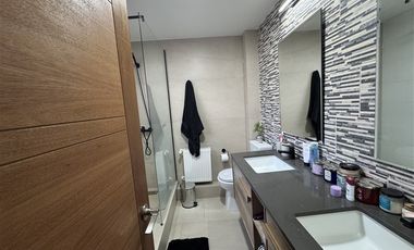 Casa en arriendo de 4 dorm. en La Reina