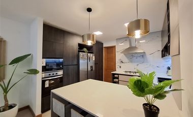 Casa en arriendo de 4 dorm. en La Reina