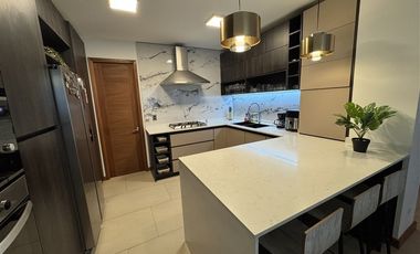 Casa en arriendo de 4 dorm. en La Reina