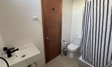 Casa en arriendo de 4 dorm. en La Reina