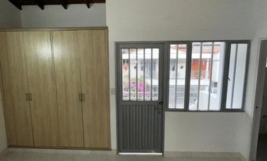 casa en arriendo/venta en av. libertadores. Cod A3452