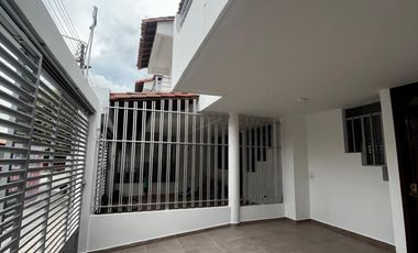 casa en arriendo/venta en av. libertadores. Cod A3452