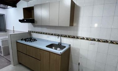 casa en arriendo/venta en av. libertadores. Cod A3452
