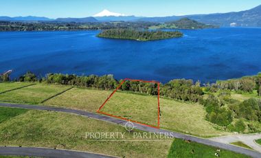 Terreno primera línea en lago Panguipulli