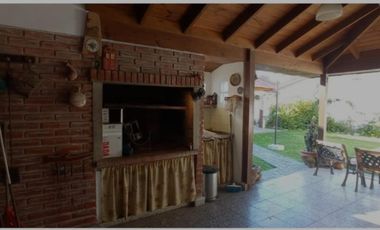 VENDO CHALET 4 AMBIENTES