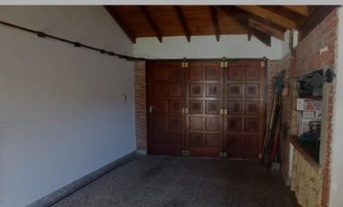 VENDO CHALET 4 AMBIENTES