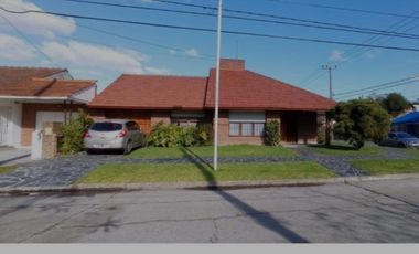 VENDO CHALET 4 AMBIENTES