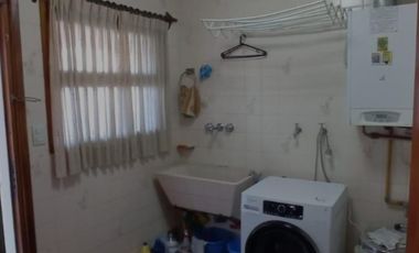 VENDO CHALET 4 AMBIENTES