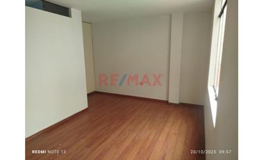 🏡 Alquiler De Amplio Departamento De 128 M2 En Smp