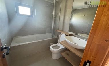 Casa en Venta en Condominio Los Ulmos de Molino Viejo