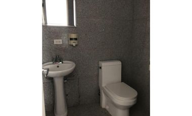 ALQUILER OFICINA 61 m2 AMOBLADA EN OBARRIO TWIST TOWER