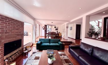 casa en venta en santa ana-usaquén. Cod V8408233
