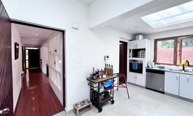 casa en venta en santa ana-usaquén. Cod V8408233