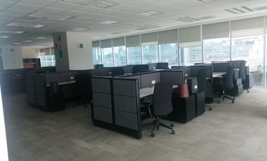 SE RENTA OFICINA  PISO COMPLETO