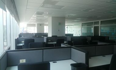 SE RENTA OFICINA  PISO COMPLETO