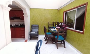 VENTA PERMUTA CASA  PROVENZA 2 PISOS MAS TERRAZA BUCARAMANGA COD:445