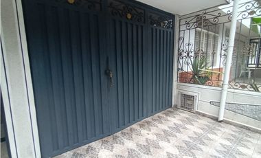 VENTA PERMUTA CASA  PROVENZA 2 PISOS MAS TERRAZA BUCARAMANGA COD:445