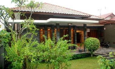 Dijual Rumah/VillaMewah Full Furnish View City, Dago Resort Pakar
