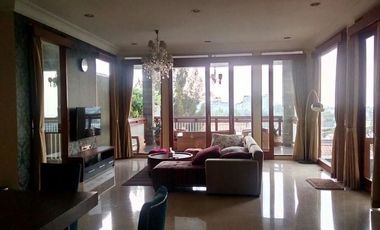 Dijual Rumah/VillaMewah Full Furnish View City, Dago Resort Pakar
