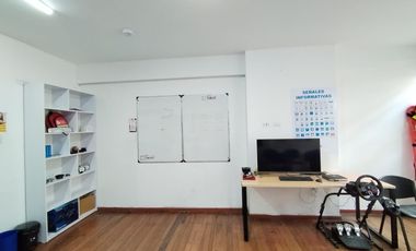 oficina en arriendo en la catedral. Cod A5035902